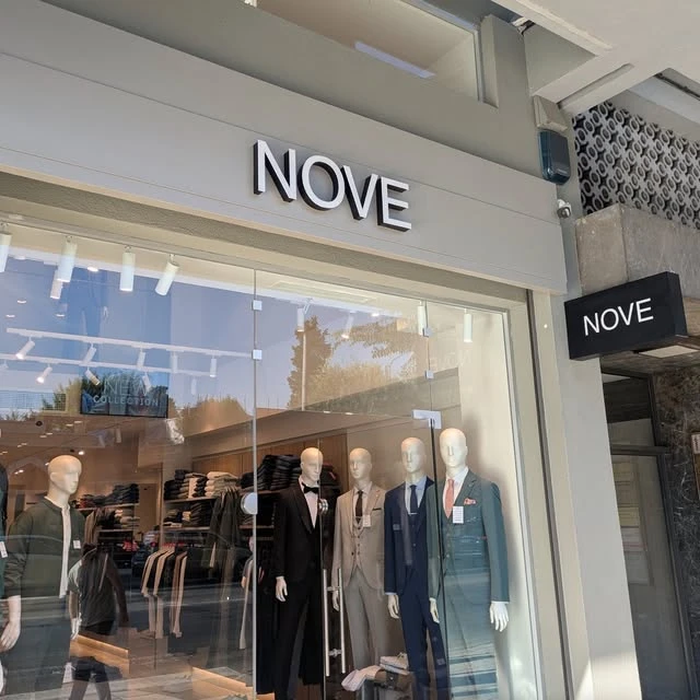 NOVE · Επιγραφή καταστήματος